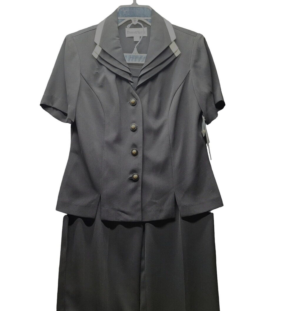 Danny & Nicole Womens 2 Piece Set Black Size 6P 100% Polyester Pants And Jacket